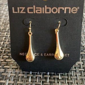 Drip drop gold earrings by Liz Claiborne